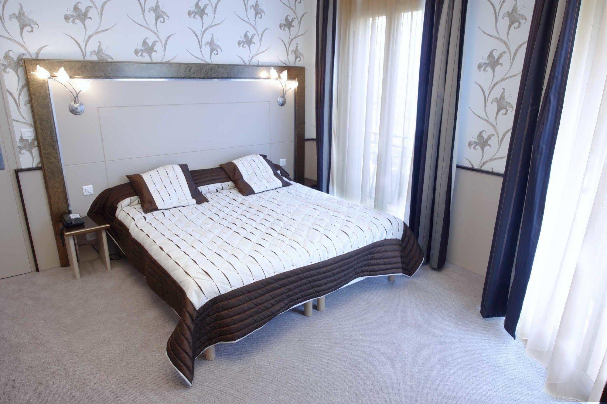 Hotel Le Berry Saint-Nazaire المظهر الخارجي الصورة